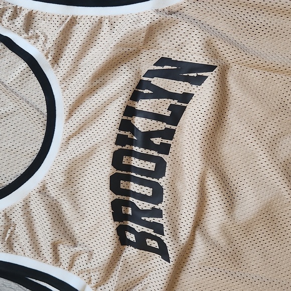 Brand New! Men's Brooklyn basketball Jersey Cream color size large - Picture 2 of 3